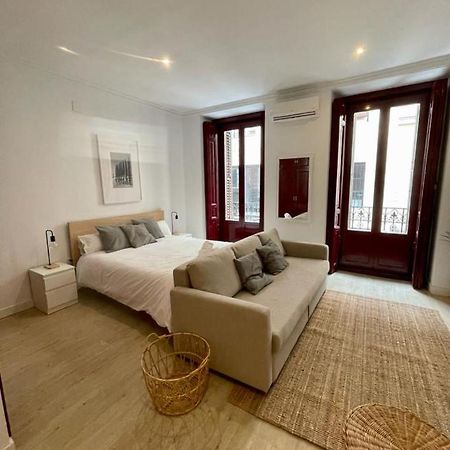 Beautiful Loft Para 3Pax En Huertas/Cortes Madrid Buitenkant foto