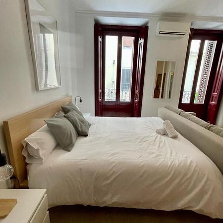 Beautiful Loft Para 3Pax En Huertas/Cortes Madrid Buitenkant foto