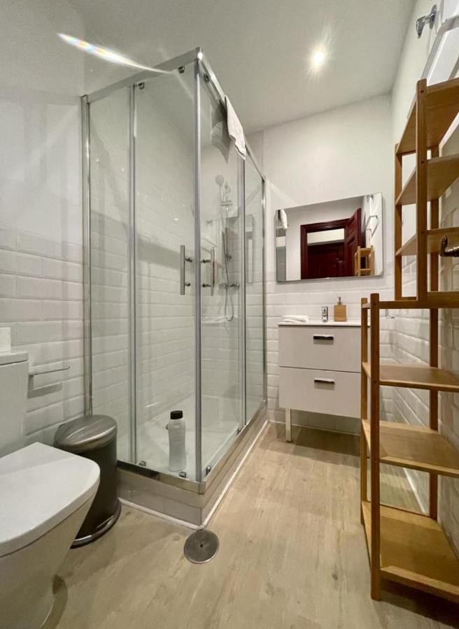 Beautiful Loft Para 3Pax En Huertas/Cortes Madrid Buitenkant foto